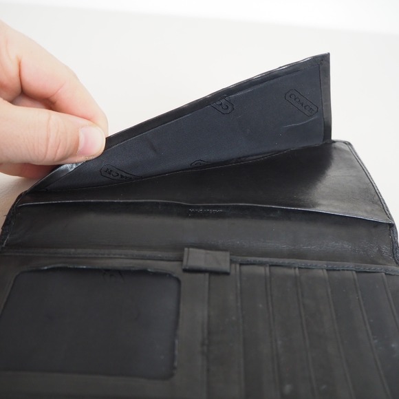 Coach Vintage Leather Ladies Classic Clutch Tri-Fold Wallet - Black - Picture 14 of 16